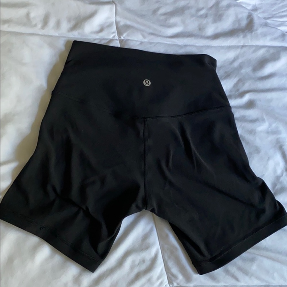 Lululemon Align 6” Shorts